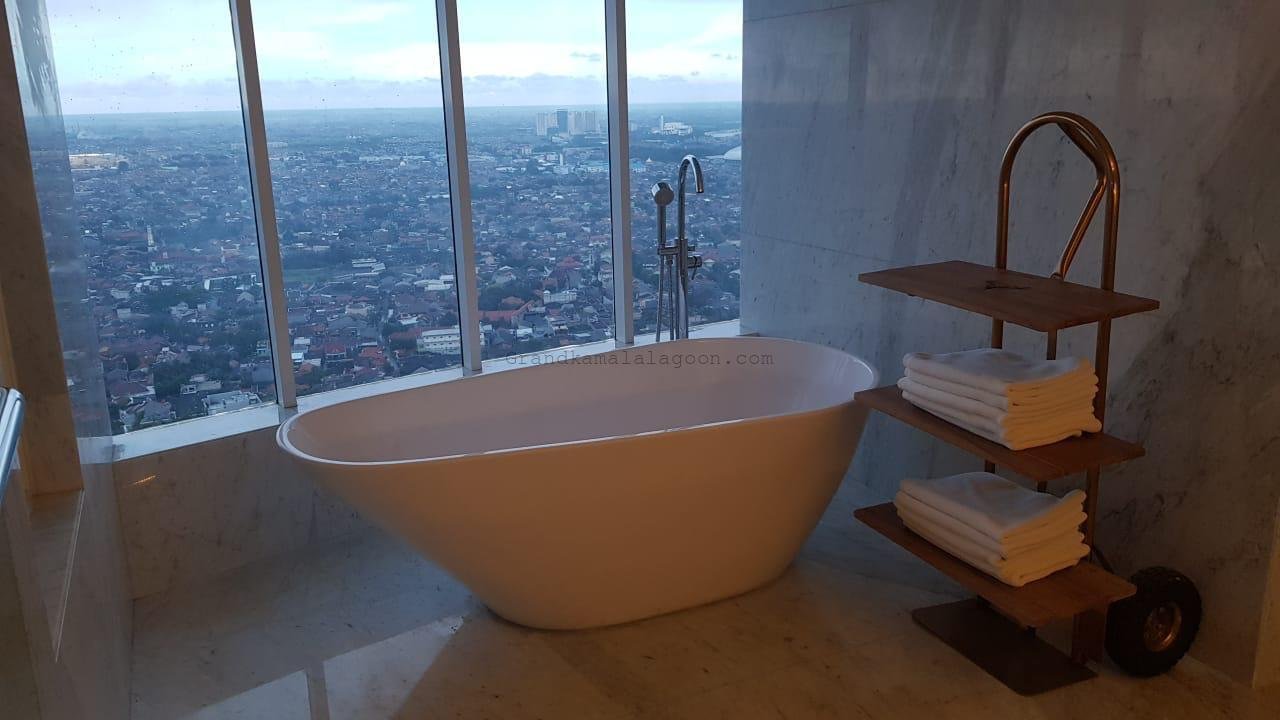 c0813ef2-12fd-4da3-8d15-ceaf1a23b97f